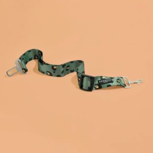 BAASJE - dierenoppas - Cocopup London - Seat Belt Restraint - Khaki Leopard